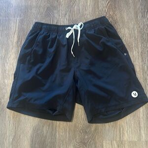 Men’s Vuori Workout Shorts (M) - Black